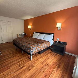 King Bed Accessible Non-Smoking